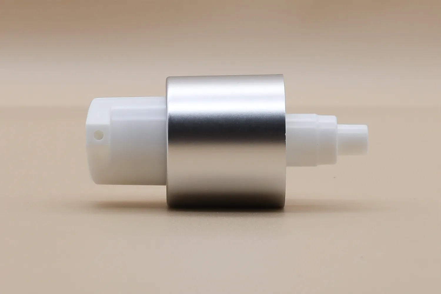CS33-206A 50ml Serum Pump - Photo 2 - Micro Delta Packaging UK
